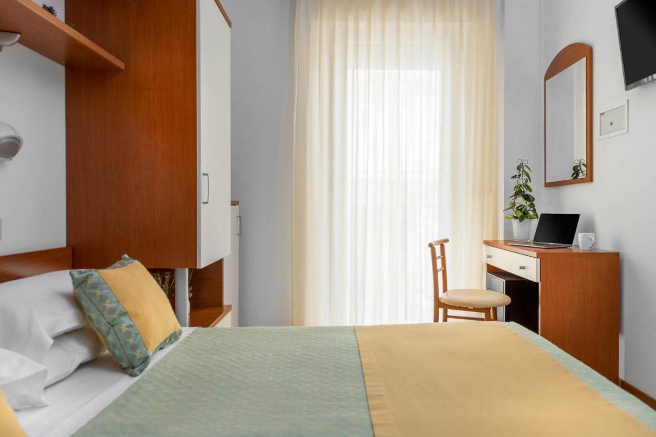Hotel Principe カットーリカ エクステリア 写真
