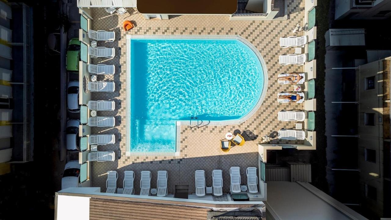Hotel Principe カットーリカ エクステリア 写真